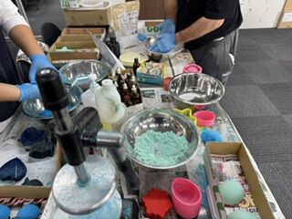 バスボム制作などの雑貨作り