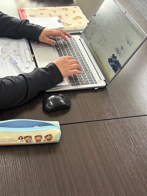 B型在宅支援では、チャットで利用者さんの状況を…。
